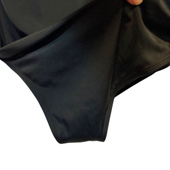 Torrid Black Wireless Ruched Cap Sleeve One Piece Swimsuit Size: 3 3XL - Picture 14 of 15